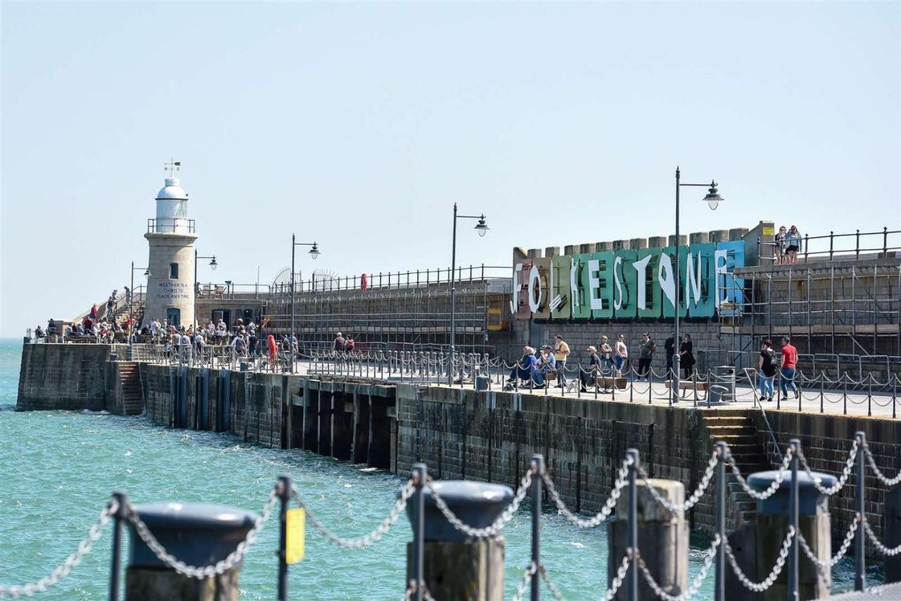 Wonderful West End - Parking Inc Apartment Folkestone Exterior photo
